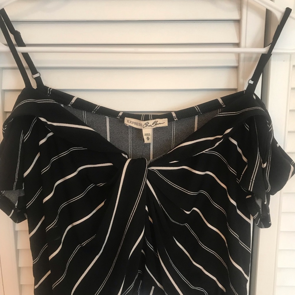 Express cropped top - Picture 2 of 5